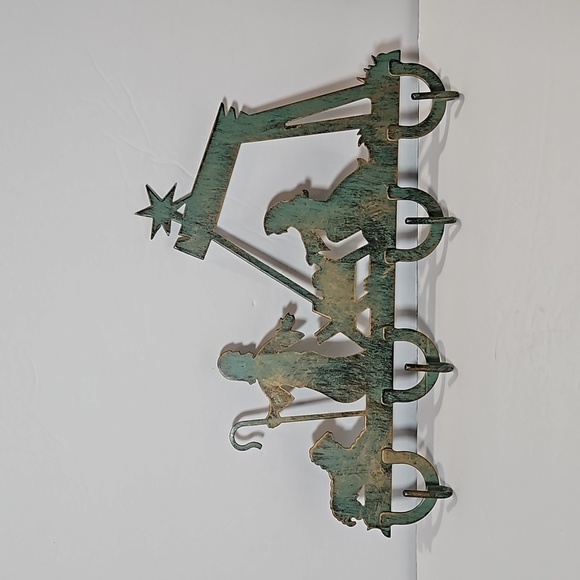 House of Lloyd Christmas Around the World VTG Nativity Wall Hooks Blue Bronze - Picture 2 of 7